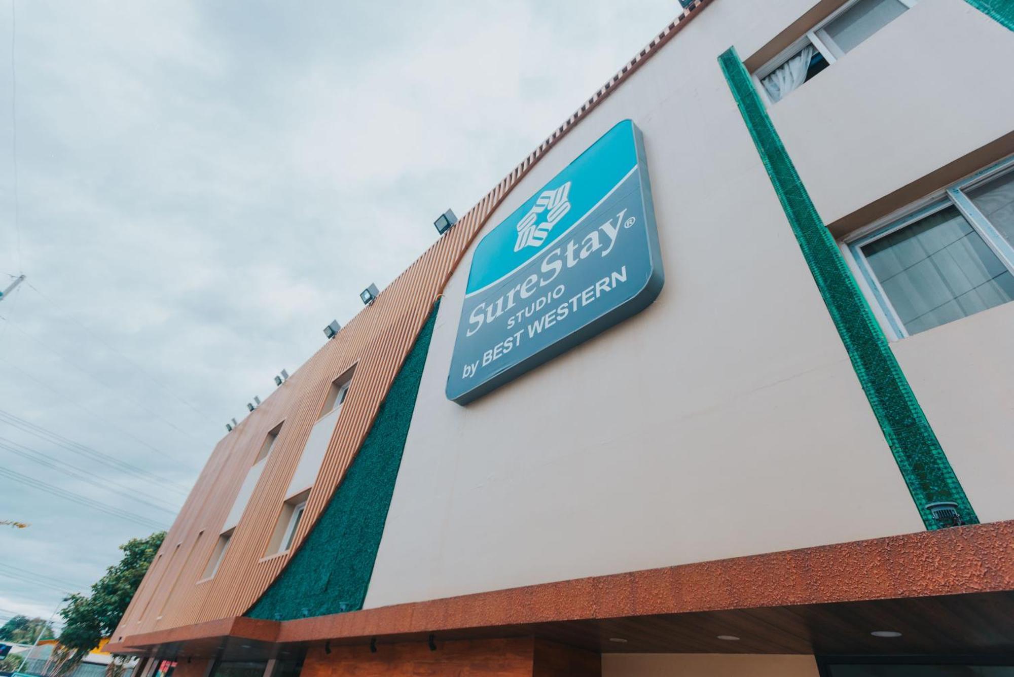 Surestay Studio By Best Western Clarkview Angeles City Екстериор снимка